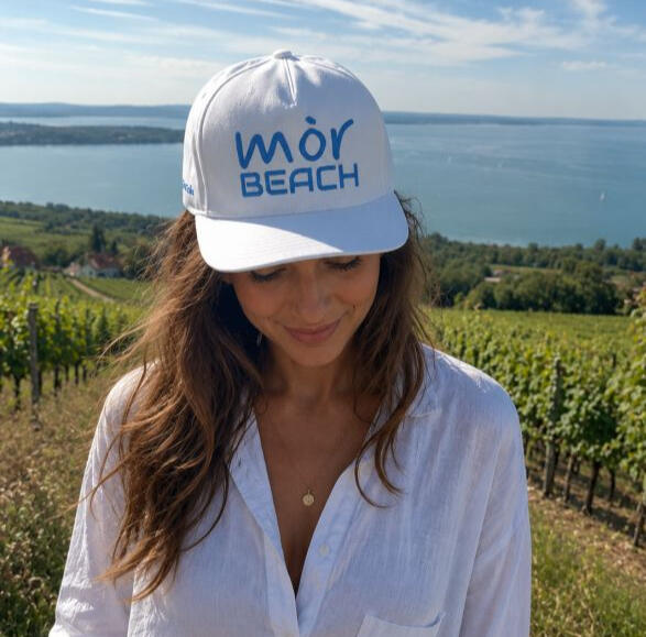 mörBEACH cap white blue1